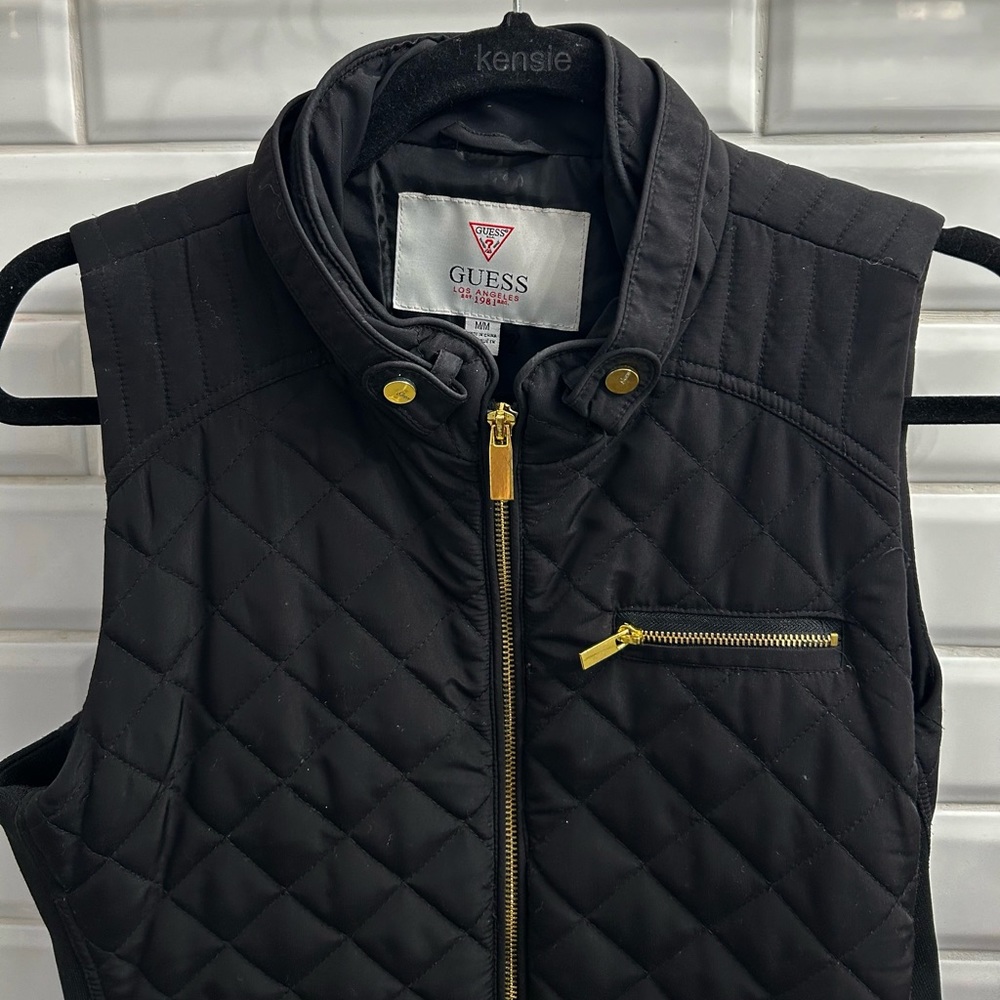 Guess Women’s Medium Quilted Zip Up Vest - Picture 3 of 4